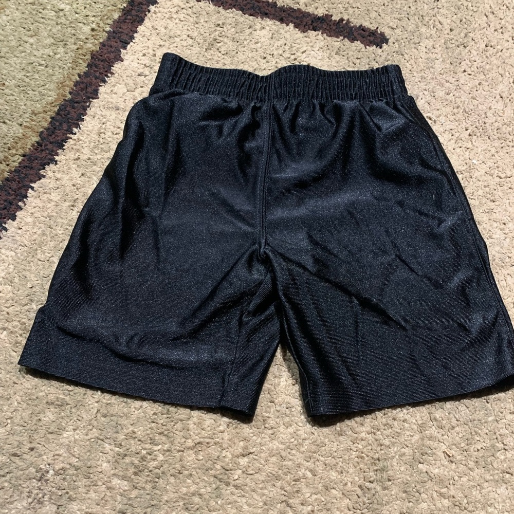 The children’s place, boys shorts 4T